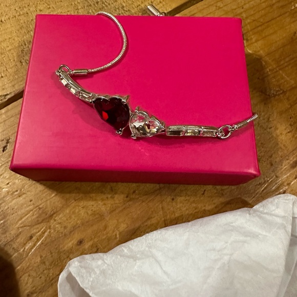 Studio 1886 Heart Jewlery - Picture 3 of 6